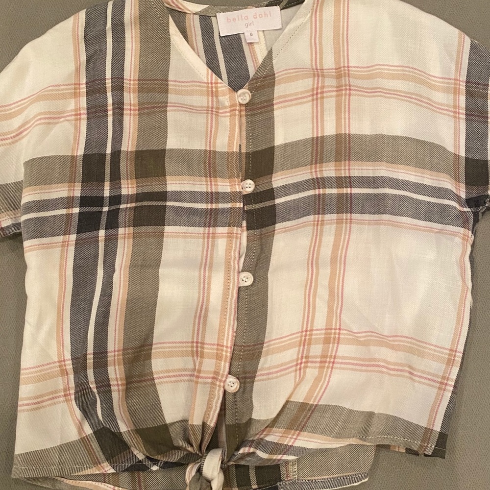 Size 8 Bella Dahl shirt